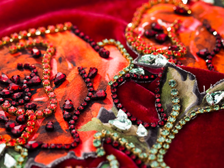 Fabric with cupchains and fancy crystals 