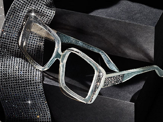 glasses with grey crystals