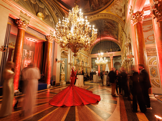 Preciosa Florence event with Windowsen dress