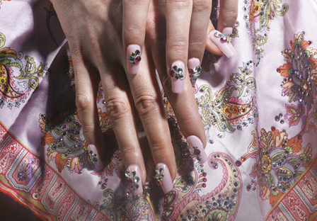 nail art with crystals