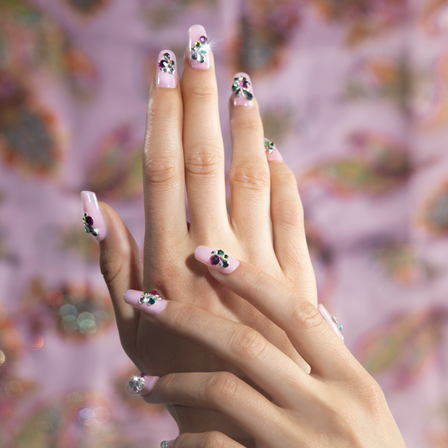 nail art with crystals