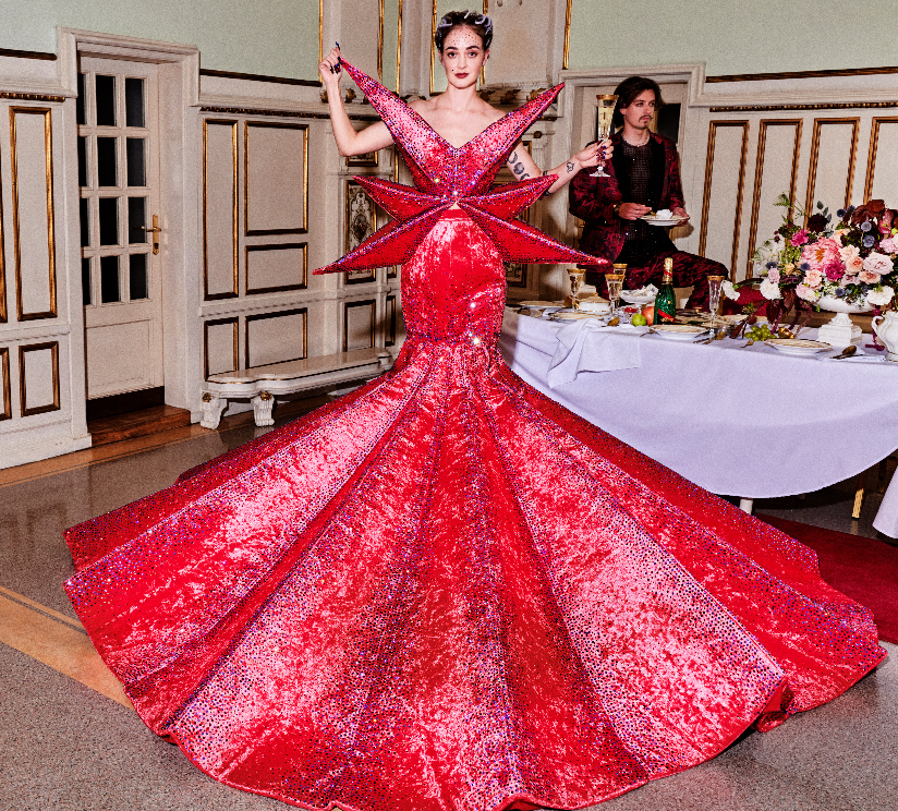 Windowsen dress with crystals